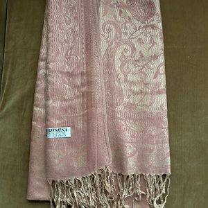 Scarfs for ladies. Brand new from Turkey.